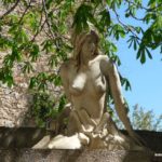 correns-statue
